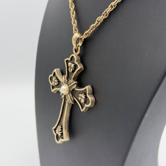 Sarah Coventry Vintage Limited Edition 1975 Cross Pendant Gold Tone Faux Pearl - Picture 3 of 9